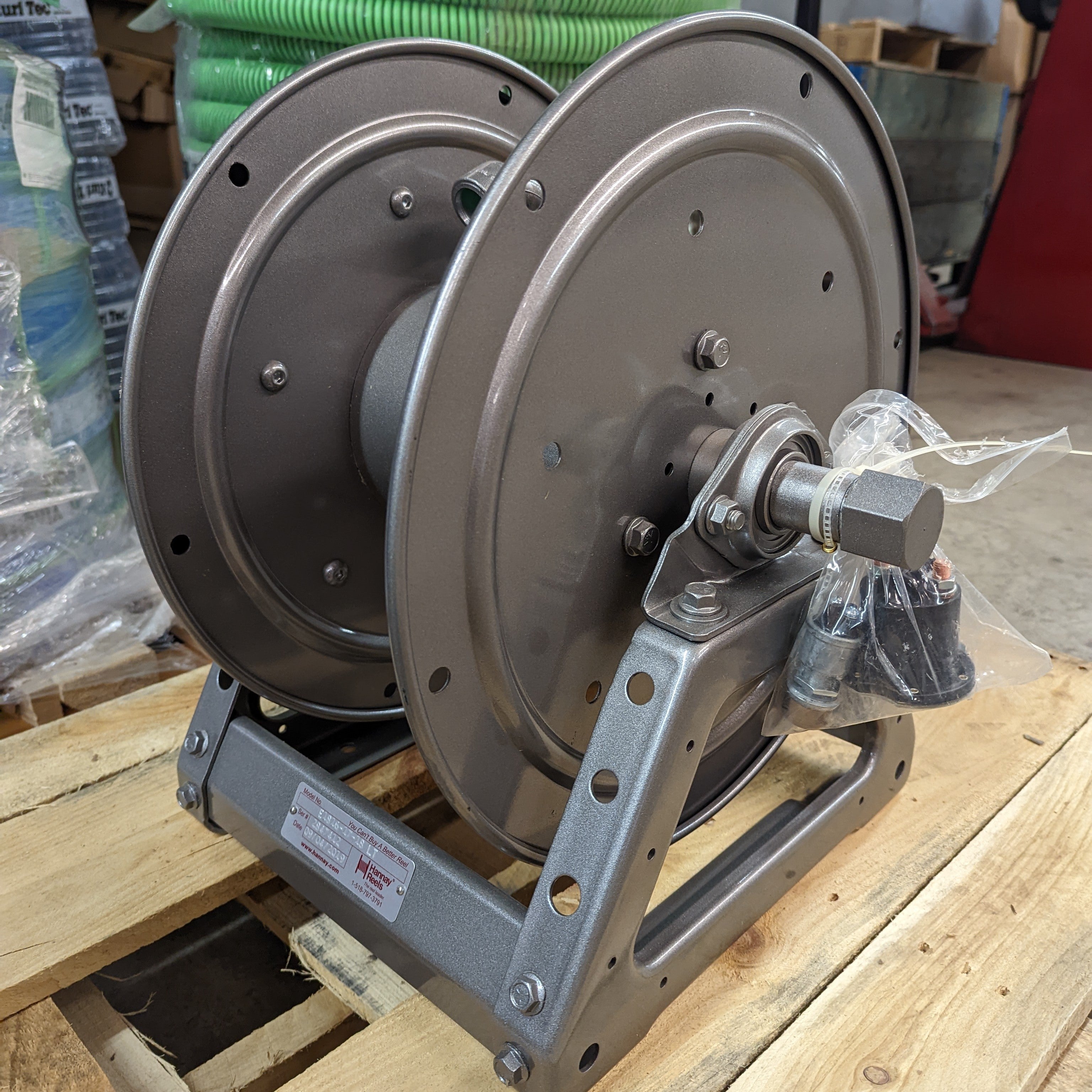 E1816-17-18 by Hannay | #23-16 | 1800 Series | Electric Powered Rewind Reel Left Feed | 12 Volt DC
